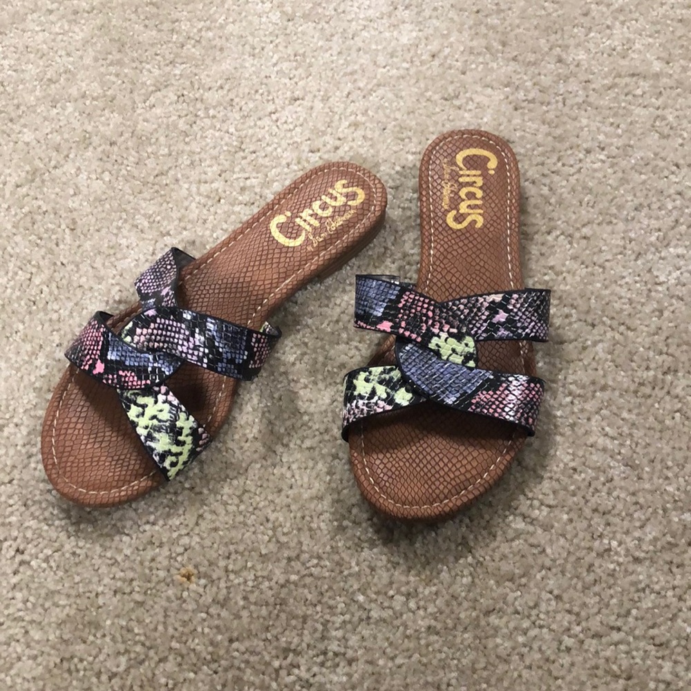 Sam Edelman Circus clover slides sandals flats 8.5